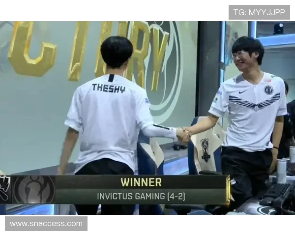 直播热议钟意把巅峰赛刷子流带入职业赛场队友承压引发争议